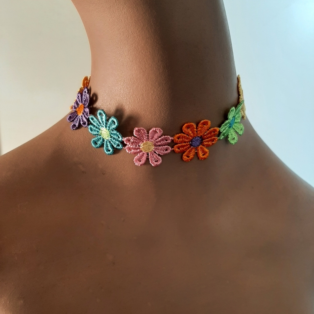 Pink, Orange, Yellow, Purple, Blue & Green Daisy Choker.